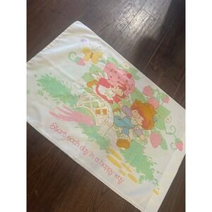 Vintage 1980 Strawberry Shortcake Friends Make The World A Cozy Place Pillowcase